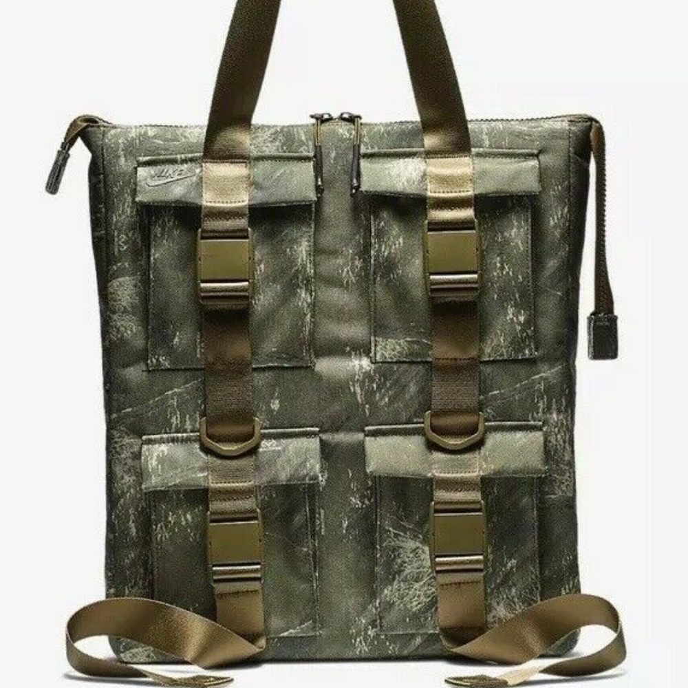 Nike- Pocket Printed Unisex Tote- NWT